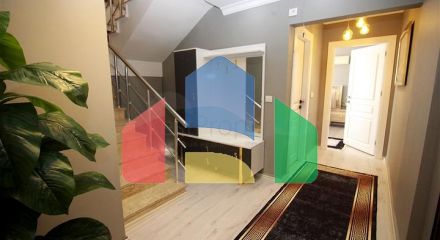 Просторий пентхаус 3 + 1 в районі Махмутлар