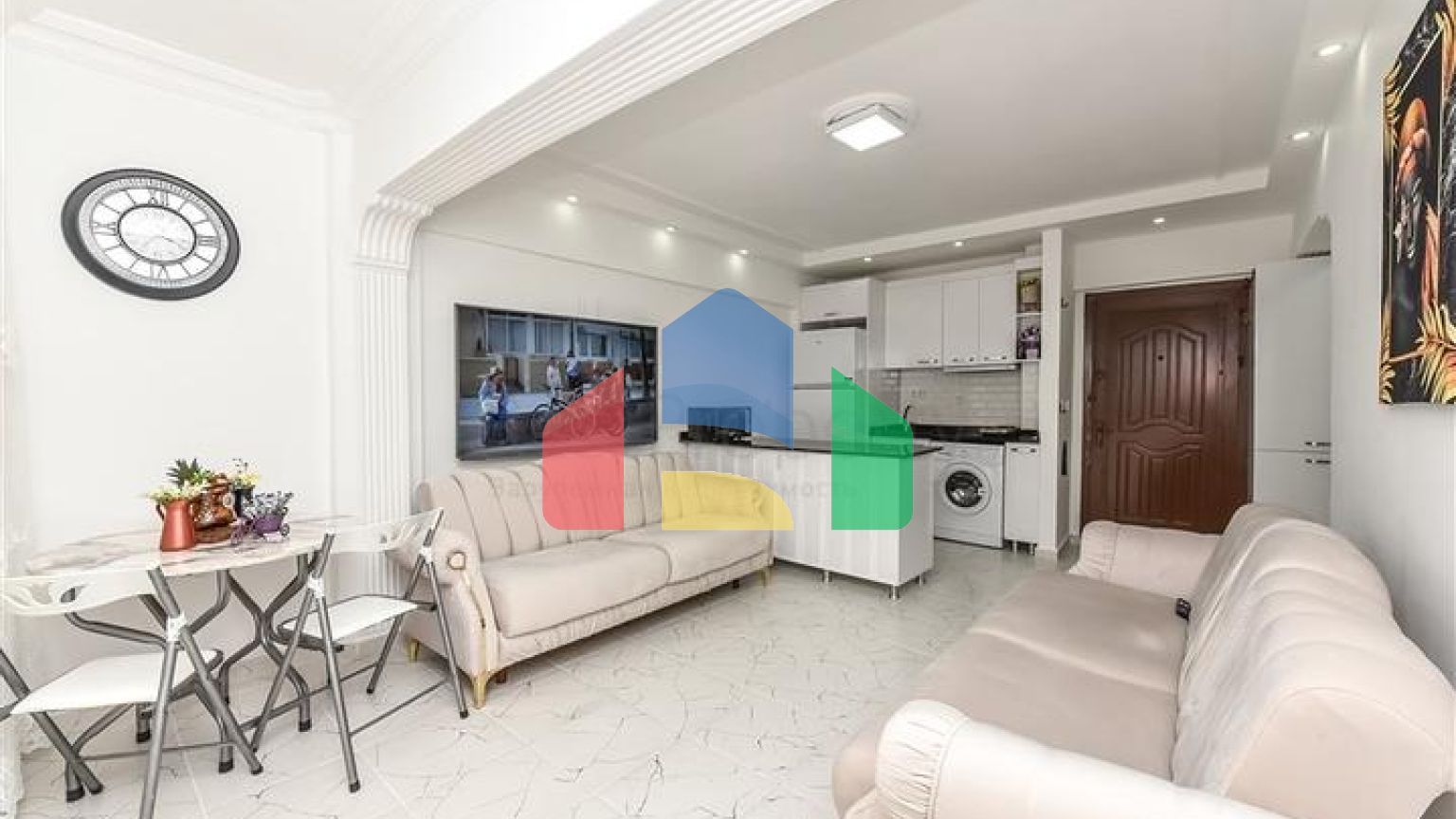 Апартаменти 1 + 1 в районі Махмутлар