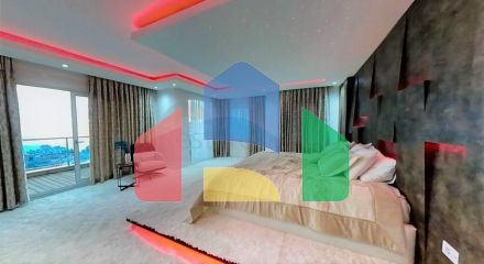 Шикарный пентхаус планировкой 3+1 в районе Махмутлар с видом на море Шикарный пентхаус планировкой 3+1 в районе Махмутлар с видом на море