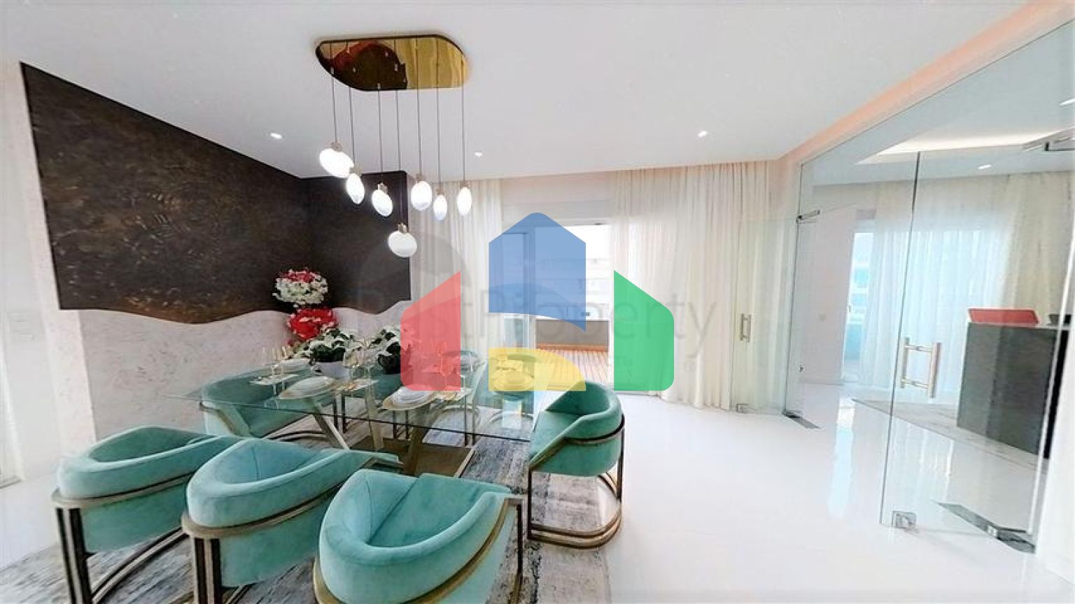 Шикарный пентхаус планировкой 3+1 в районе Махмутлар с видом на море