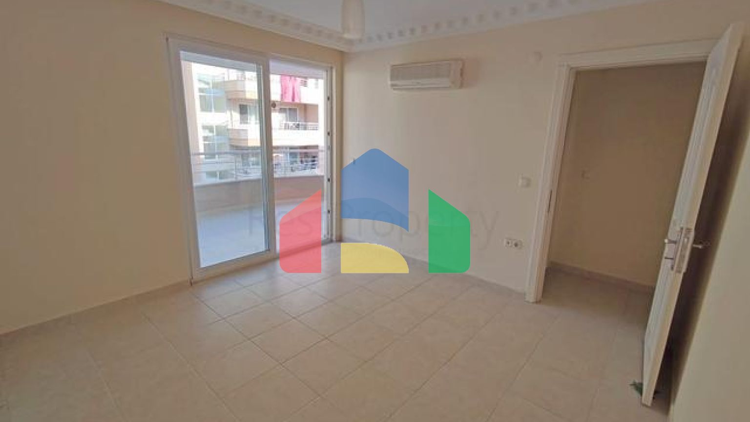 П'ятикімнатний пентхаус в Махмутларі