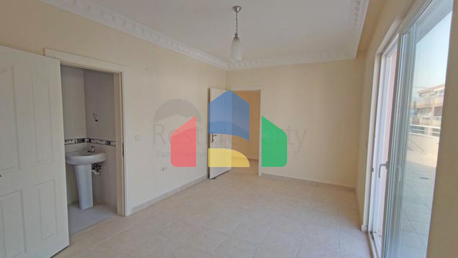 П'ятикімнатний пентхаус в Махмутларі