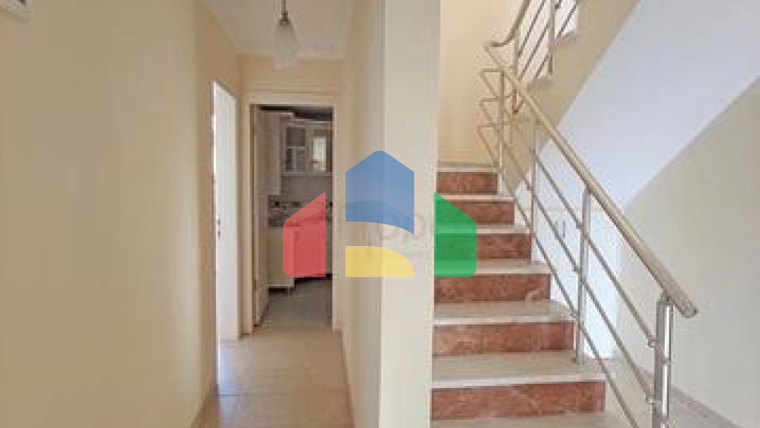 П'ятикімнатний пентхаус в Махмутларі