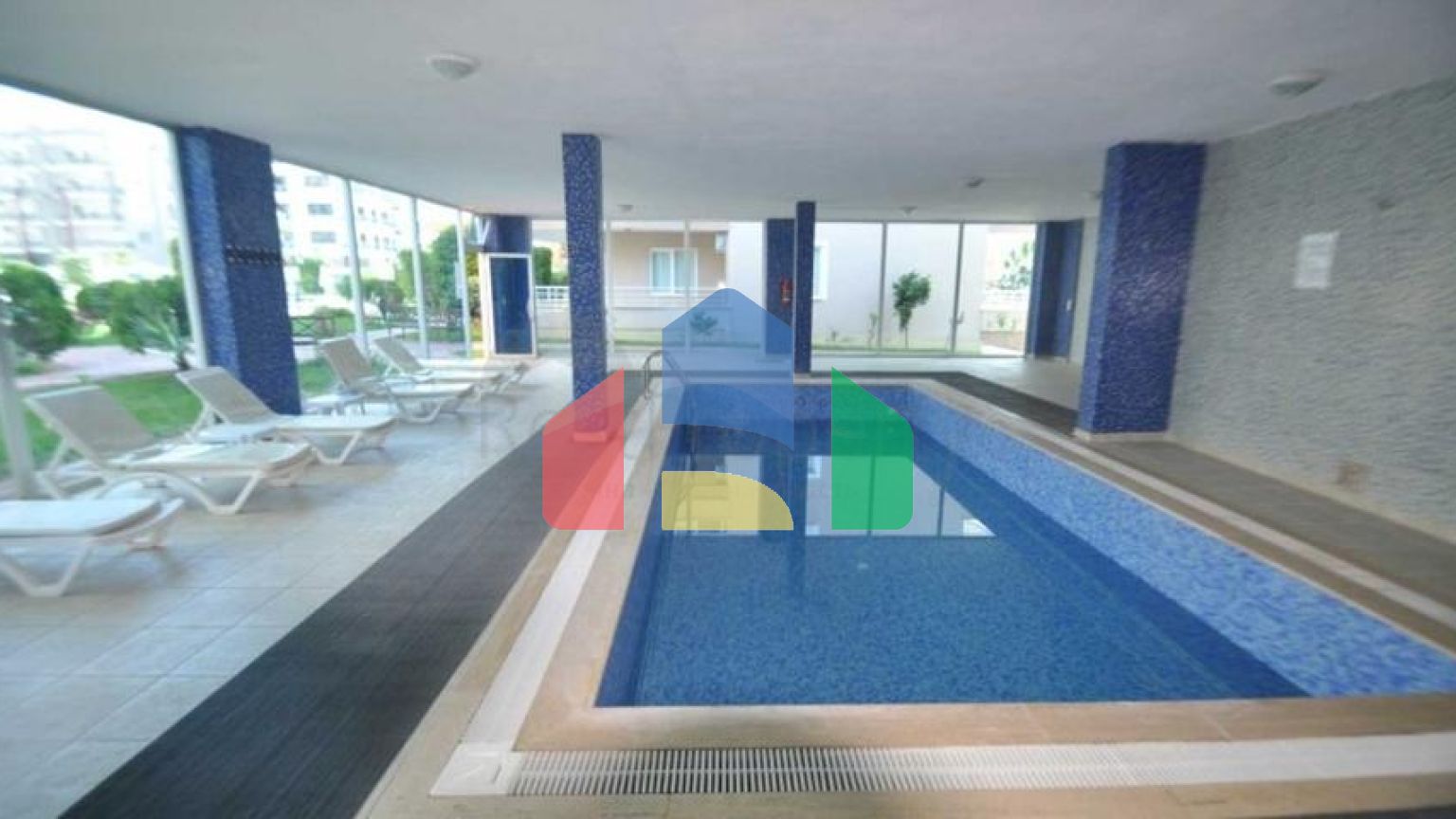 П'ятикімнатний пентхаус в Махмутларі