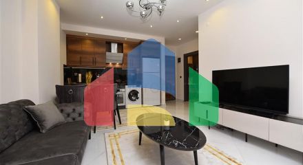 One-bedroom apartment with panoramic mountain views
