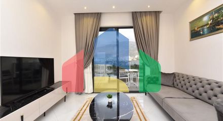 Двухкомнатная квартира с панорамным видом на горы