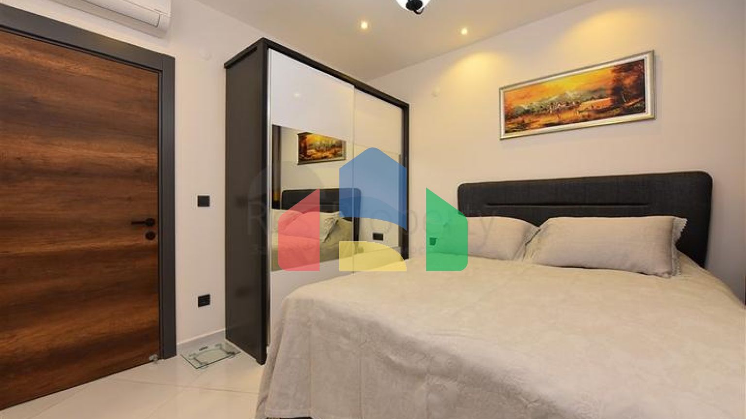 Двухкомнатная квартира с панорамным видом на горы