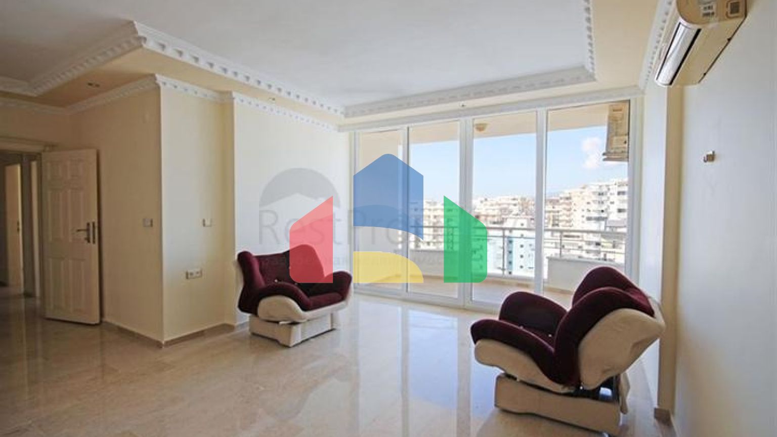 Ідеальна квартира для великої родини в районі Махмутлар