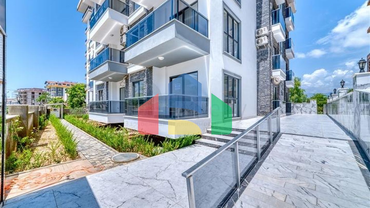 Квартира 1+1 в новом комплексе Махмутлара