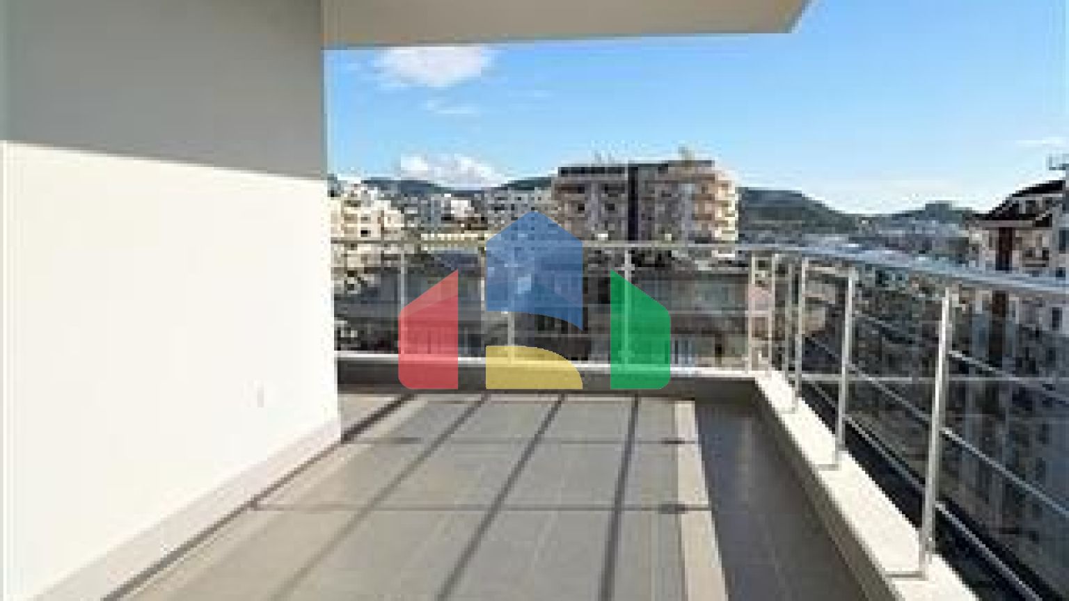 Квартира 2+1 в  популярном районе Махмутлар