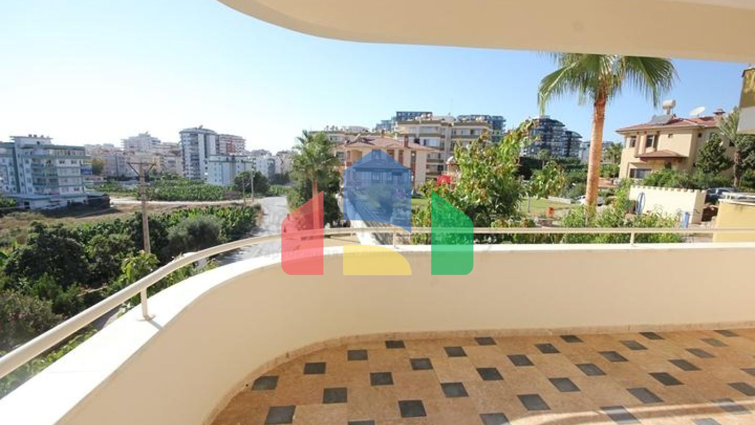 Квартира 2 + 1 в районі Махмутлар