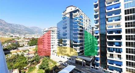 Пентхаус с видом на горы в районе Махмутлар