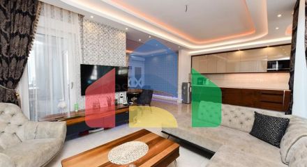 Розкішний пентхаус 4+1 у популярному районі Махмутлар