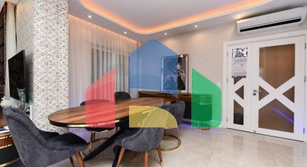 Роскошный пентхаус 4+1 в популярном районе Махмутлар