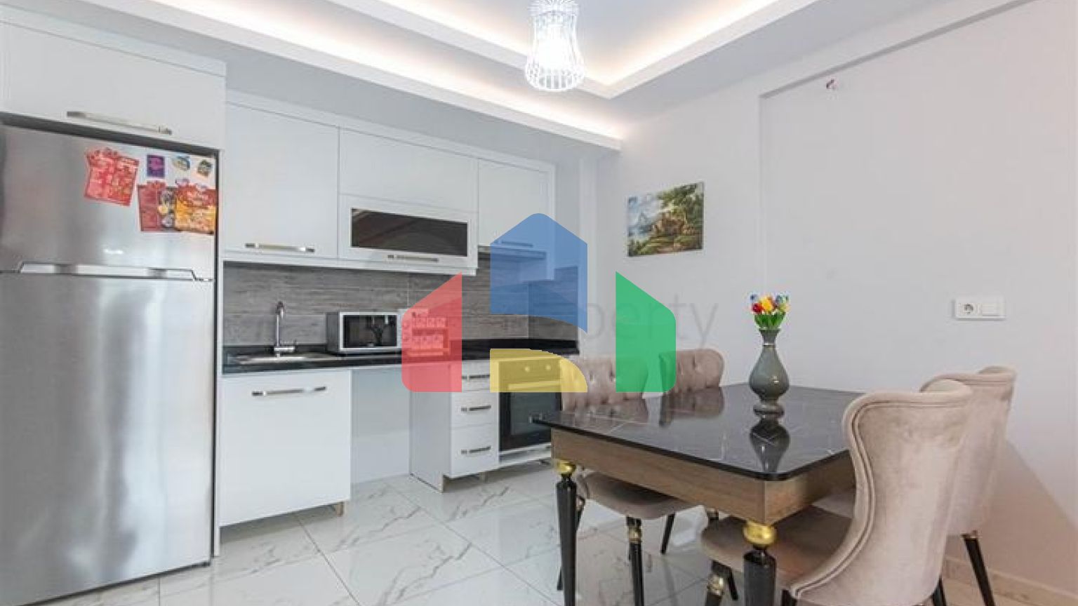 Затишна двокімнатна квартира в Махмутларі