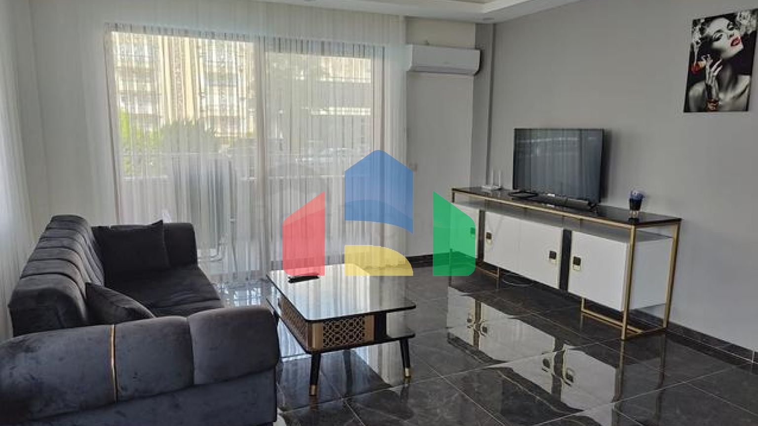 Затишна квартира 2 + 1 поруч з морем