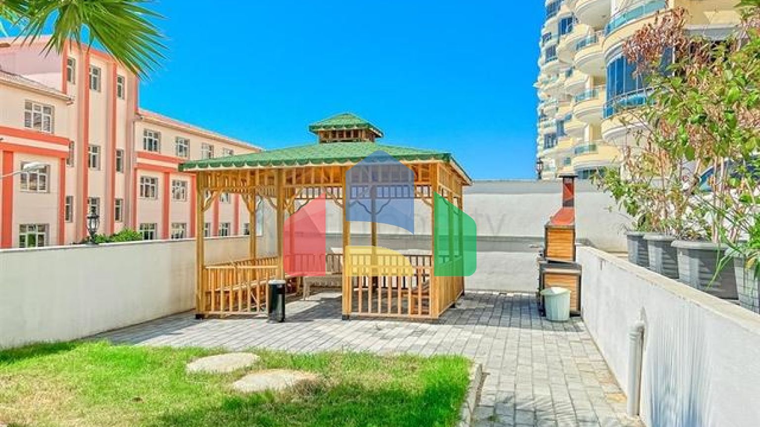 Квартира 1 + 1 в районі Махмутлар