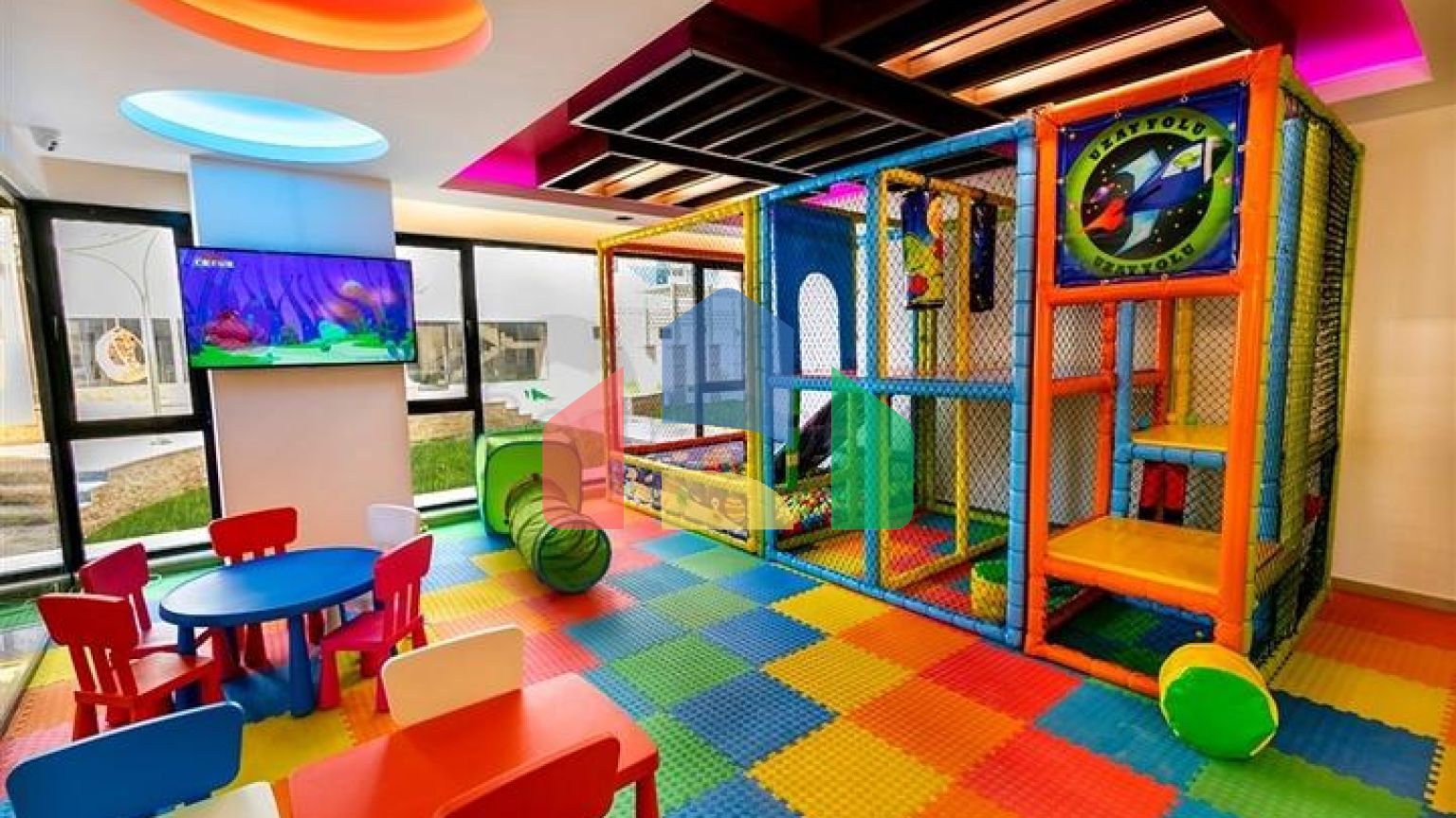 Меблированная квартира 1+1 в Махмутларе с видом на море