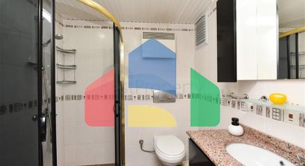 Трехкомнатная квартира в самом центре Махмутлара Трехкомнатная квартира в самом центре Махмутлара