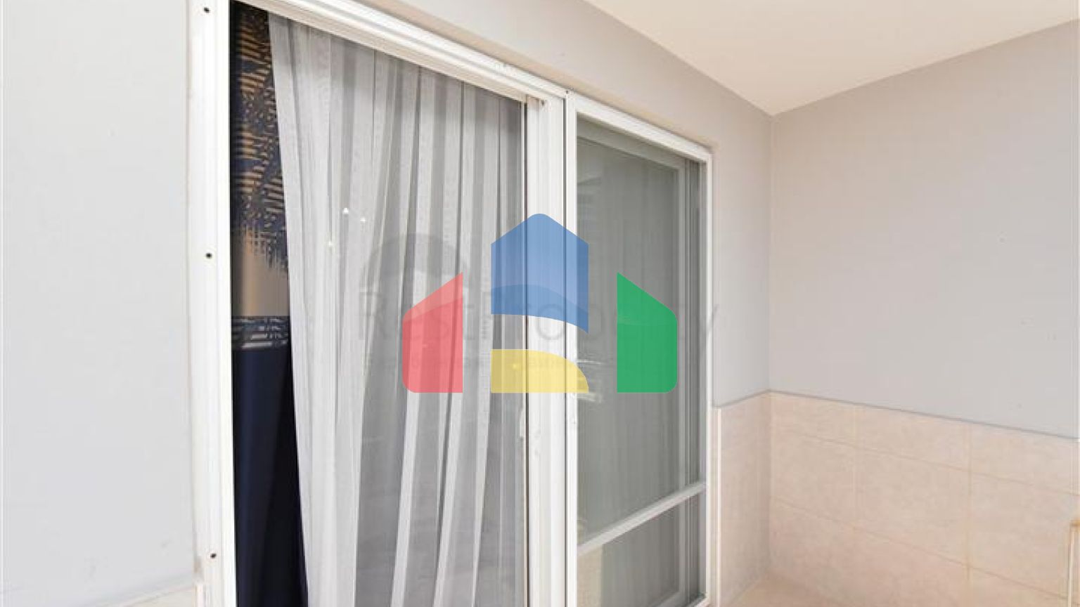 Трехкомнатная квартира в самом центре Махмутлара