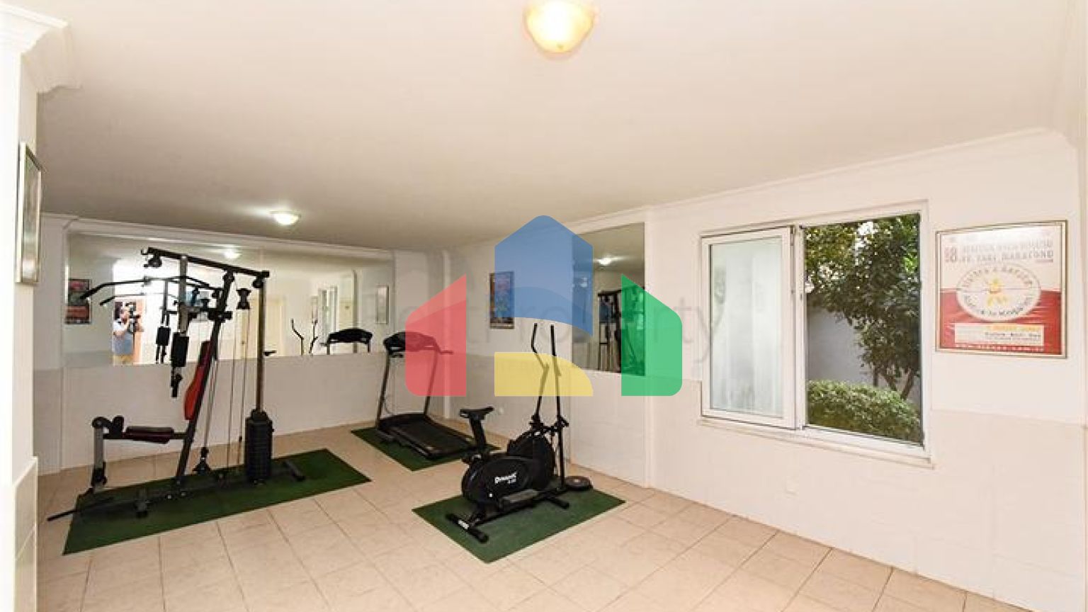 Трехкомнатная квартира в самом центре Махмутлара