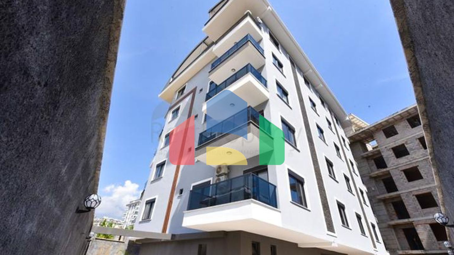 Квартира планировкой 1+1 в новом проекте в районе Махмутлар