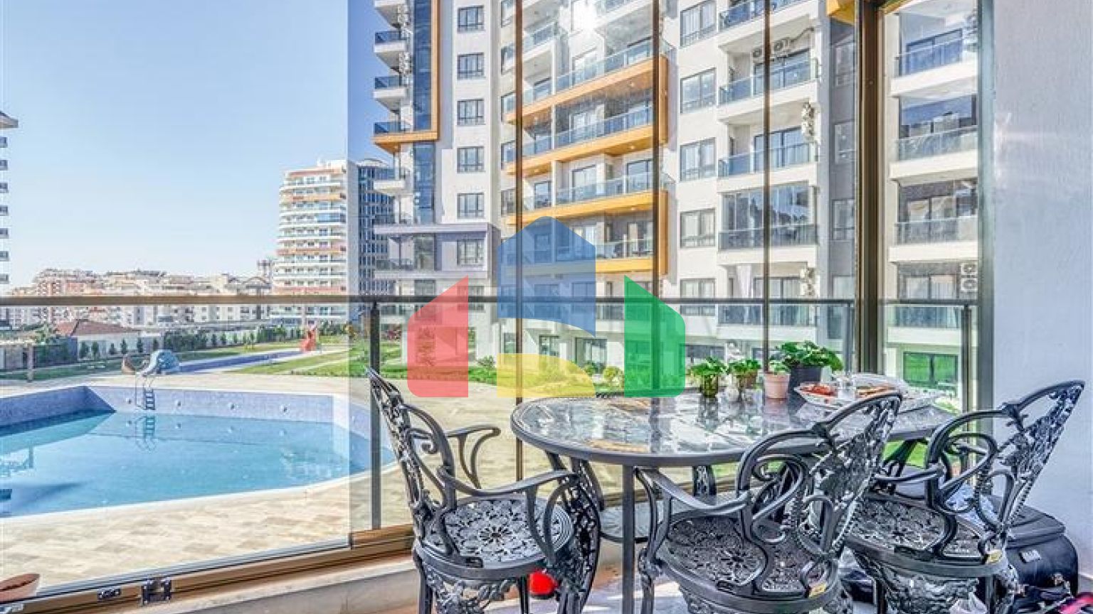 Квартира 1+1 в новом жилом комплексе района Махмутлар