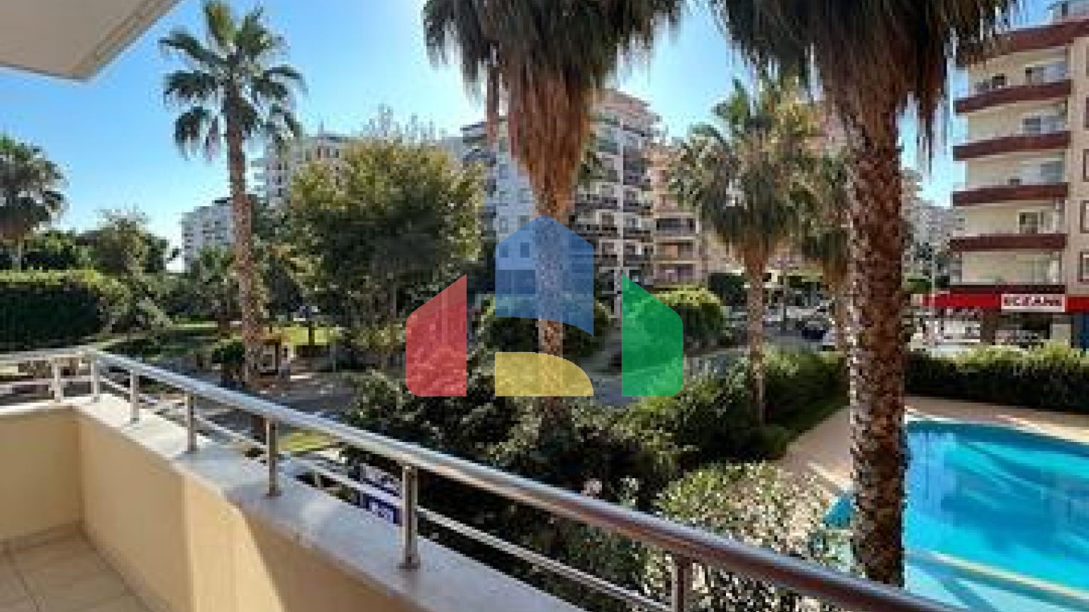 Трикімнатні апартаменти планування 2 + 1 в Махмутларі