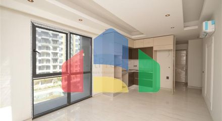 Квартира 1+1 в комплексе премиум класса на первой береговой линии в Махмутларе