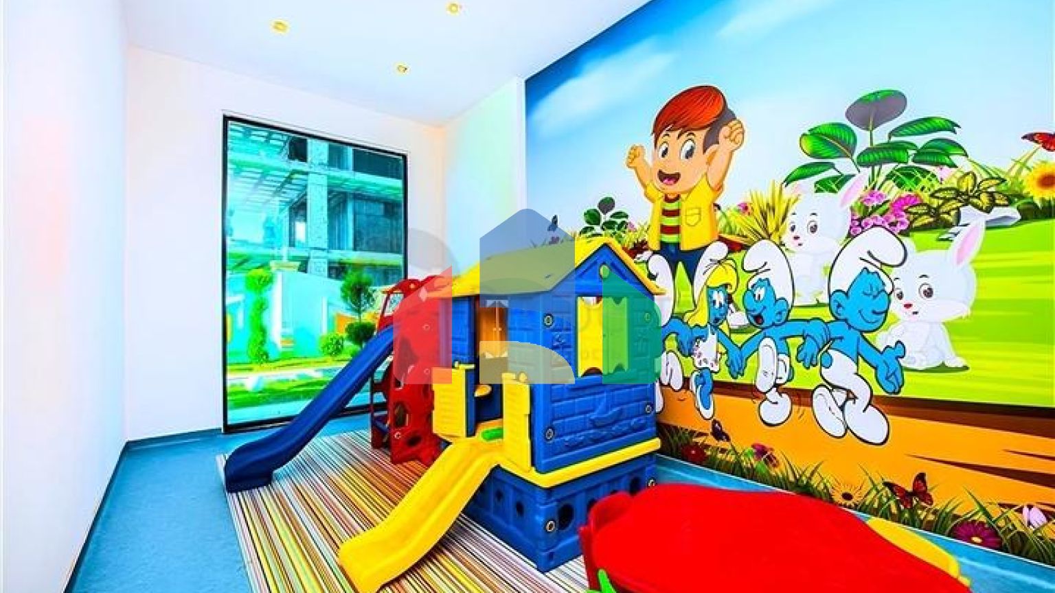 Новый квартира 1+1 в районе Махмутлар