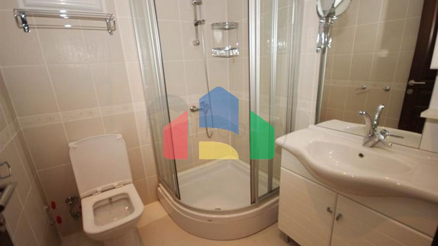 Апартаменти 2 + 1 з видом на море в Махмутларі