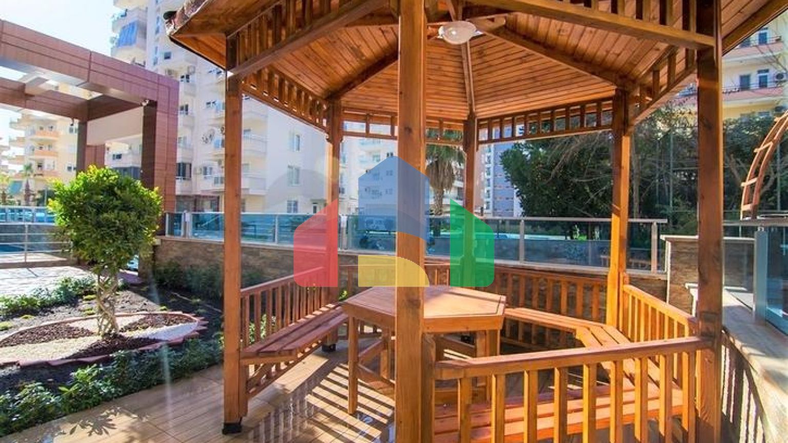 Просторий пентхаус в районі Махмутлар в 400 метрах від моря