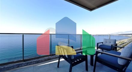 Трикімнатна квартира з панорамним видом на море Трикімнатна квартира з панорамним видом на море