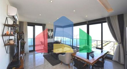 Трикімнатна квартира з панорамним видом на море Трикімнатна квартира з панорамним видом на море