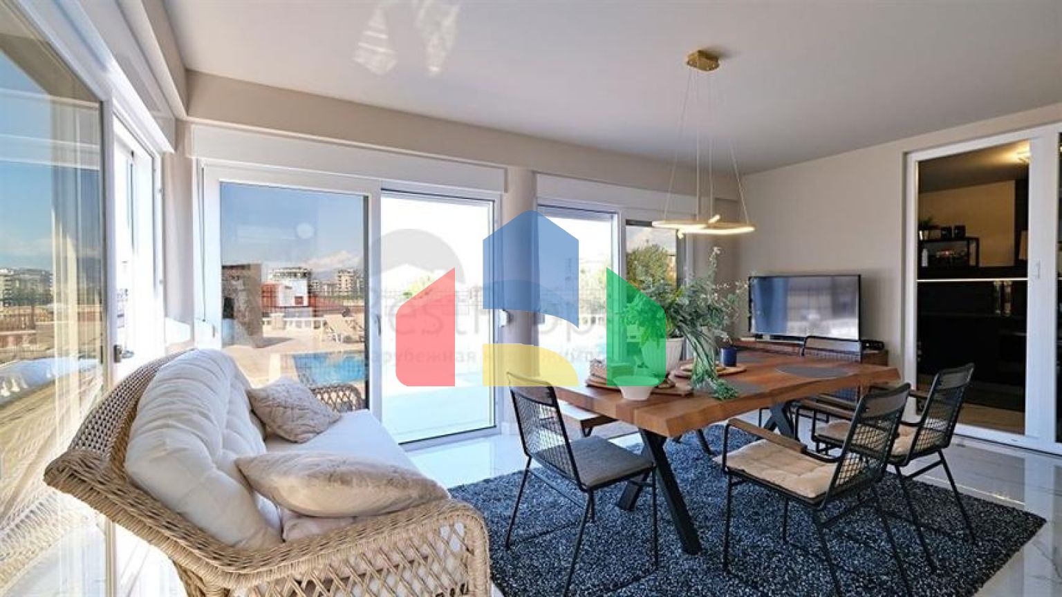 Меблированная вилла в центре Махмутлара