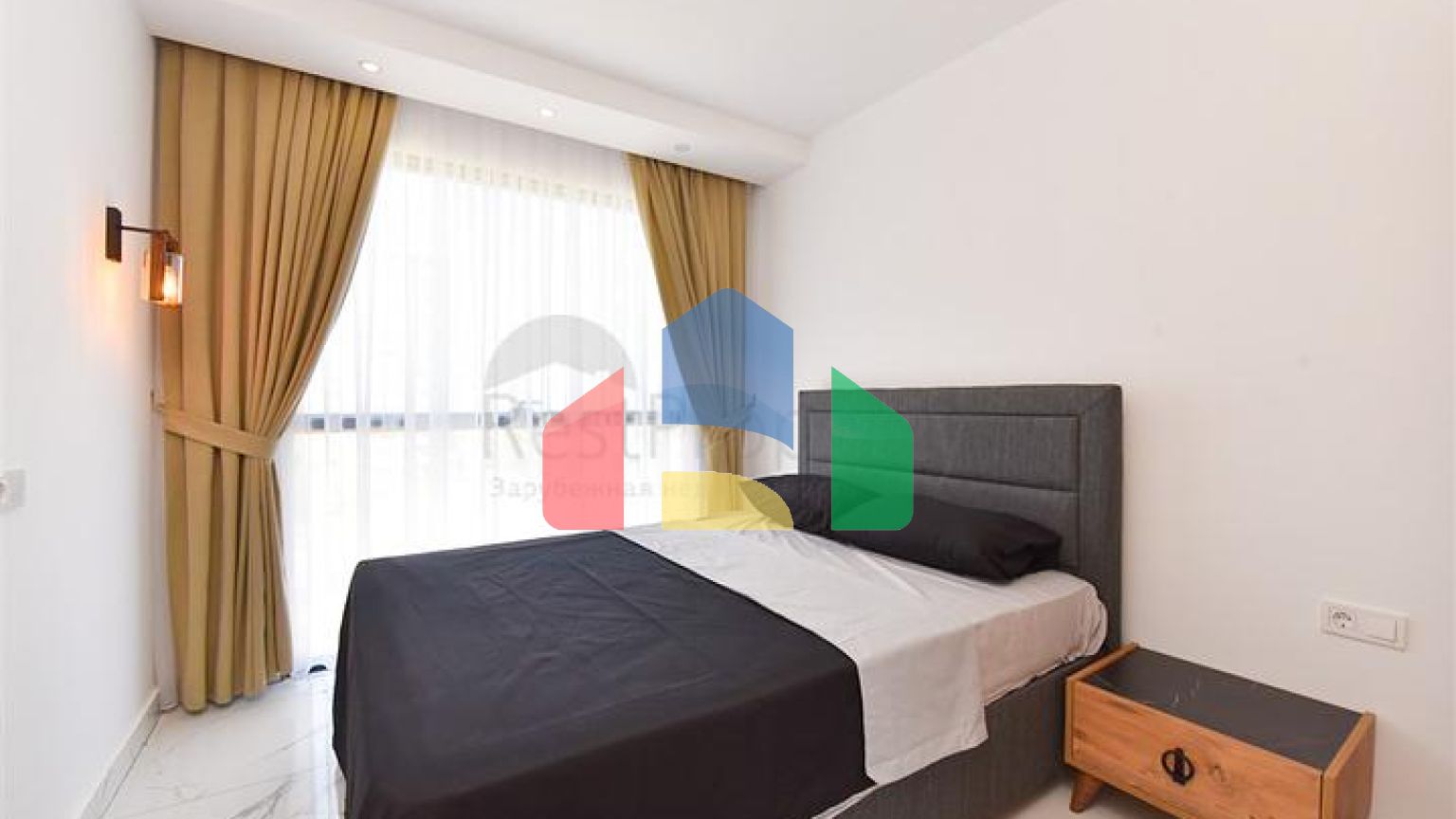 Квартира планировки 1+1 в новом комплексе в районе Махмутлар