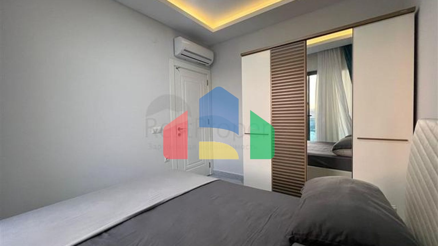 Нова стильна квартира плануванням 1 + 1 А районі Махмутлар