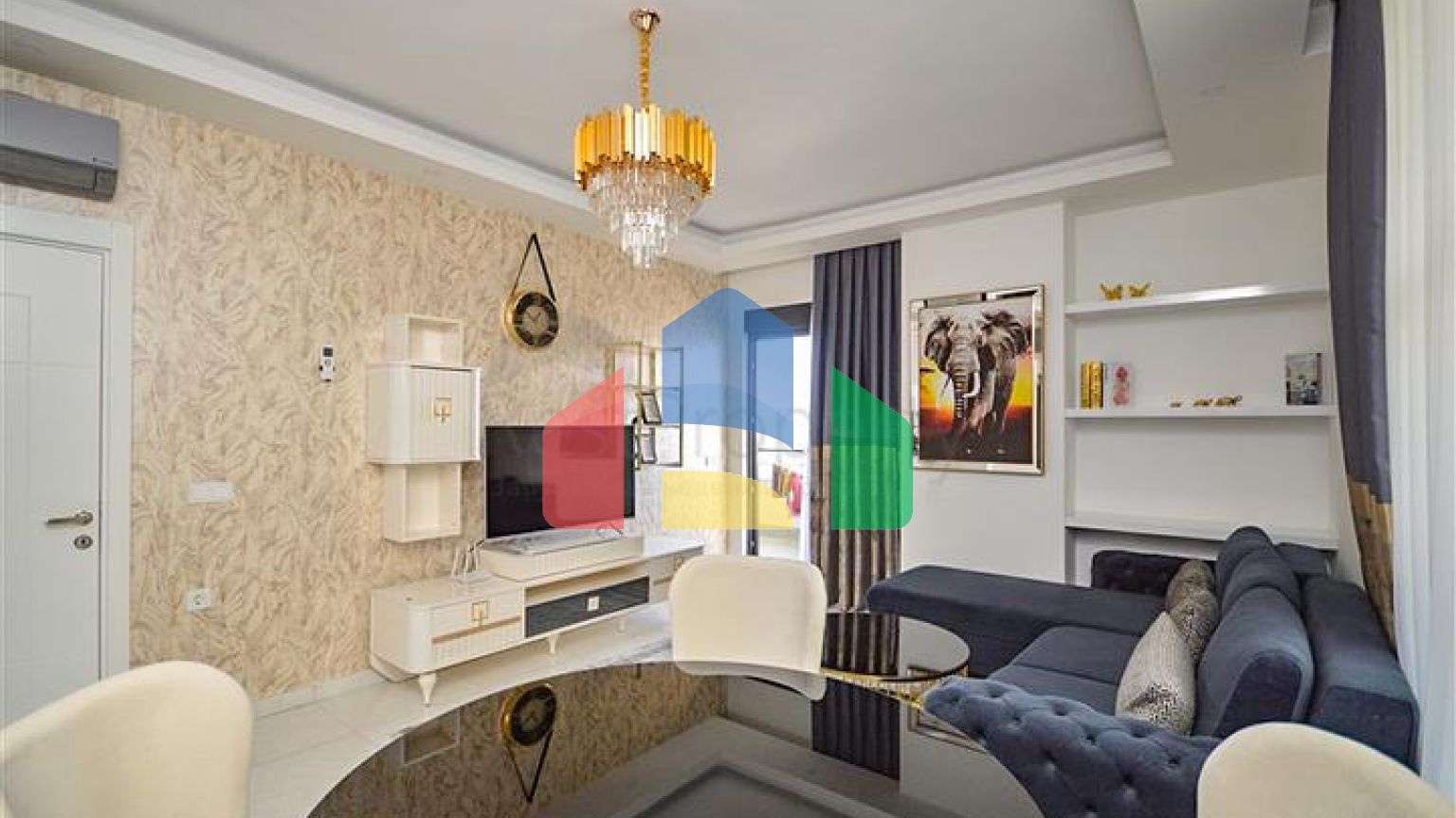 Апартаменти 2 + 1 в районі Махмутлар