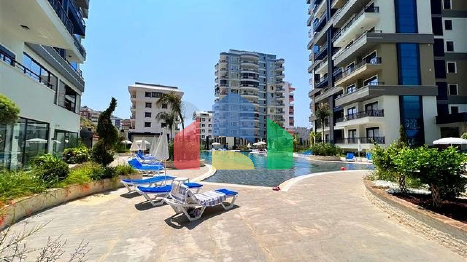 Апартаменти 2 + 1 в районі Махмутлар