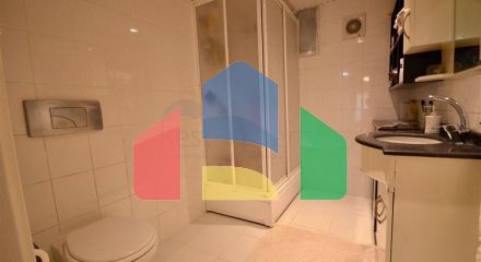 Простора квартира 3 + 1 з меблями і технікою в районі Махмутлар