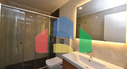 Просторий пентхаус на першій береговій лінії