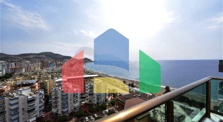 Просторий пентхаус на першій береговій лінії