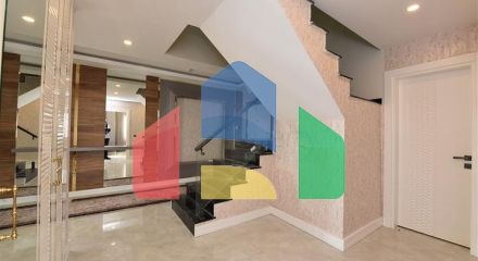 Просторий пентхаус на першій береговій лінії