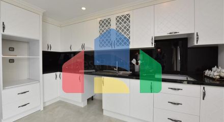 Просторий пентхаус на першій береговій лінії