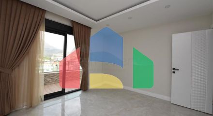 Просторный пентхаус на первой береговой линии