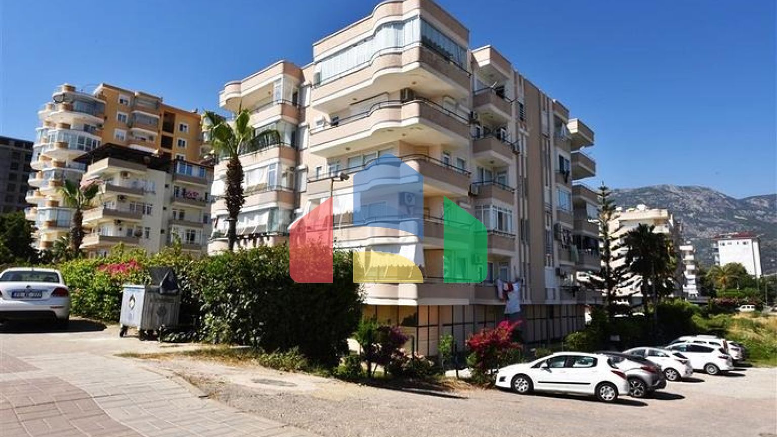 Квартира 2+1 c отдельной кухней в районе Махмутлар