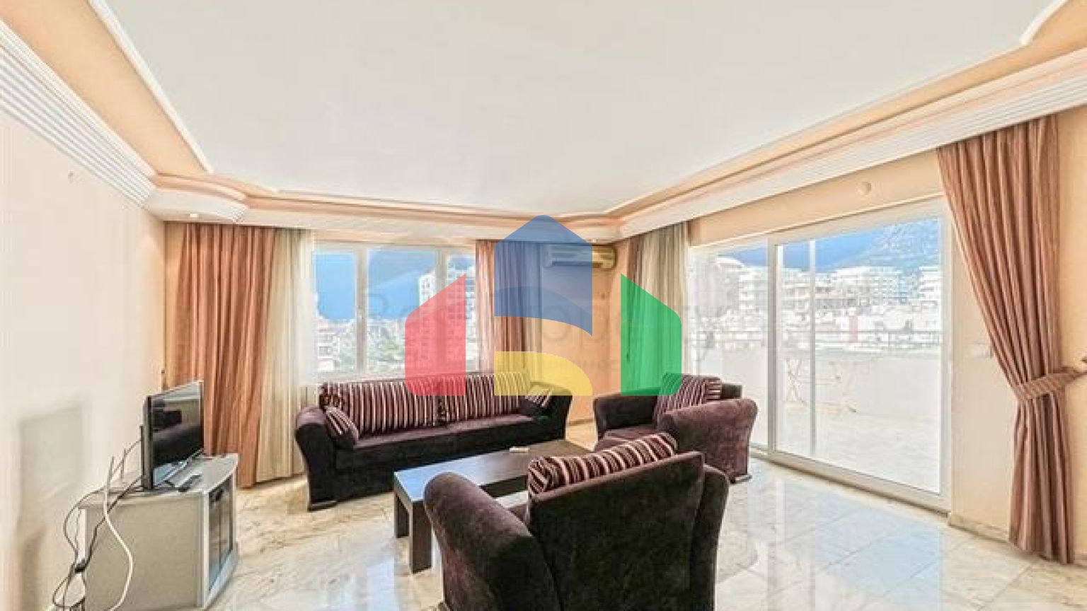 Просторная квартира 2+1 в районе Махмутлар