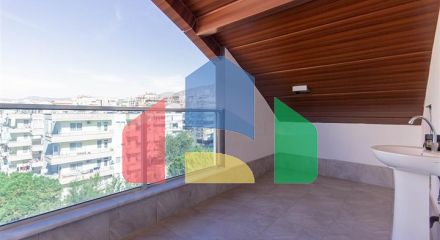 Просторный пентхаус на берегу Средиземного моря