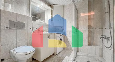 Уютная трехкомнатная квартира в 150 м от моря Уютная трехкомнатная квартира в 150 м от моря