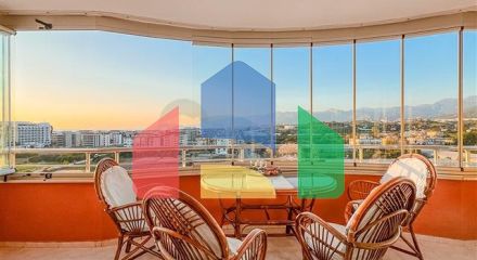 Уютная трехкомнатная квартира в 150 м от моря Уютная трехкомнатная квартира в 150 м от моря